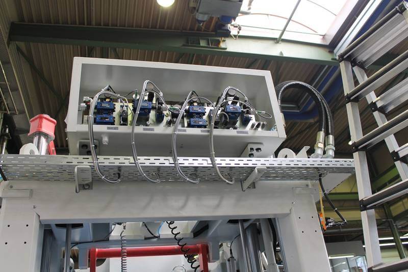 csm_hess-group-concrete-block-machine-rh760-highly-dynamic-CNC-hydraulic-system_024e2aaaea